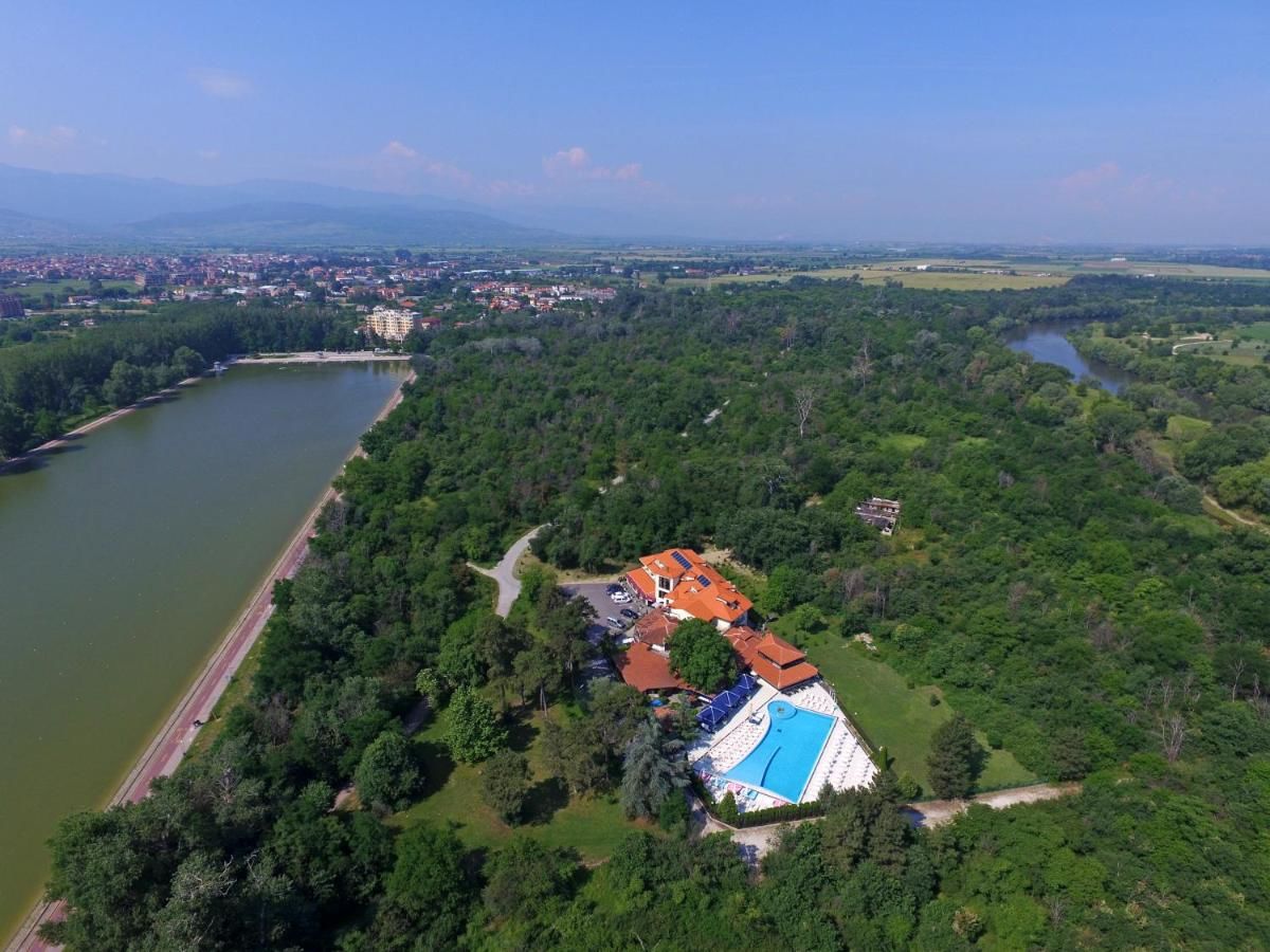 Отель Hotel Ostrova - Free Parking & WiFi Пловдив-5