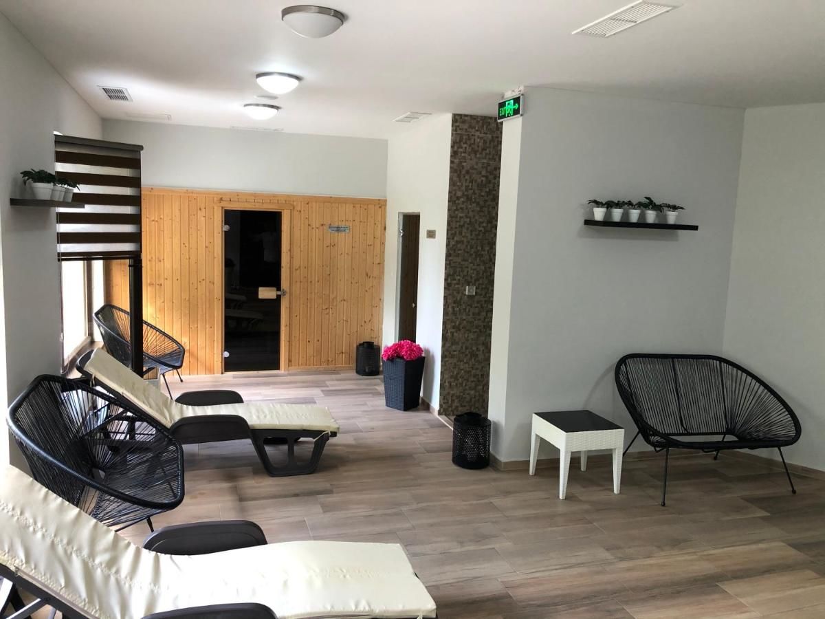Отель Hotel Ostrova - Free Parking & WiFi Пловдив-23