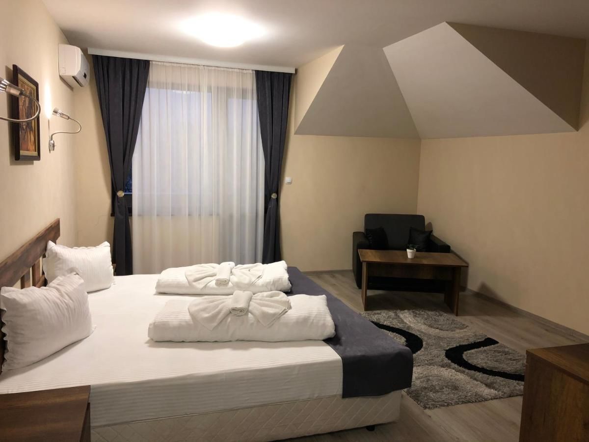 Отель Hotel Ostrova - Free Parking & WiFi Пловдив-42