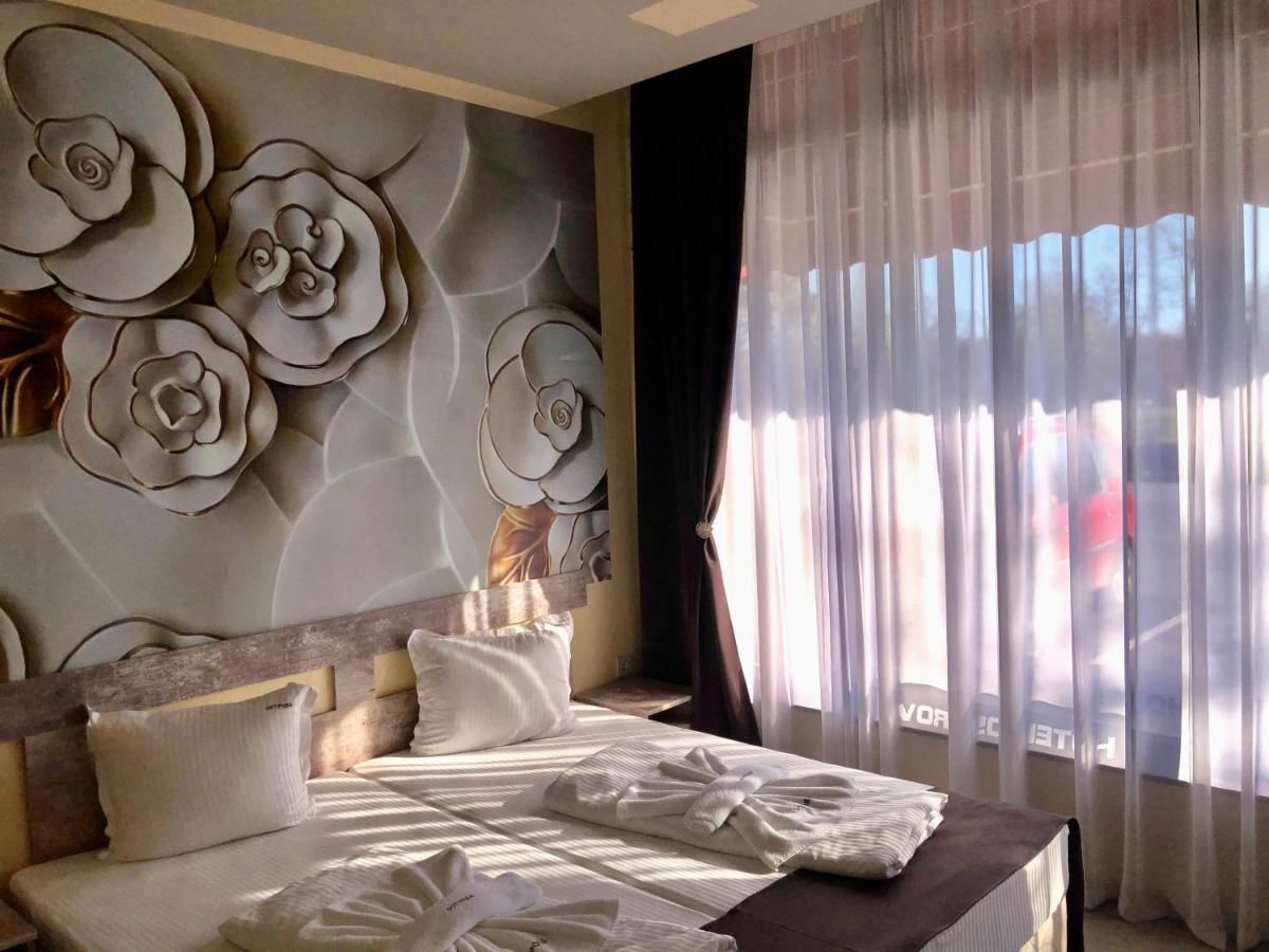 Отель Hotel Ostrova - Free Parking & WiFi Пловдив-43