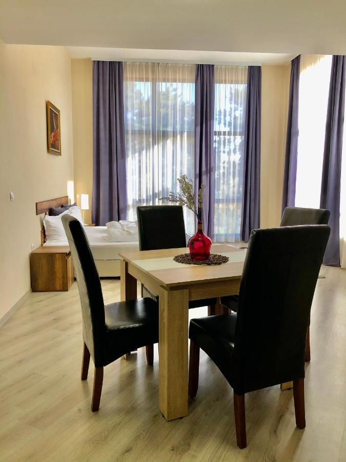 Отель Hotel Ostrova - Free Parking & WiFi Пловдив-48