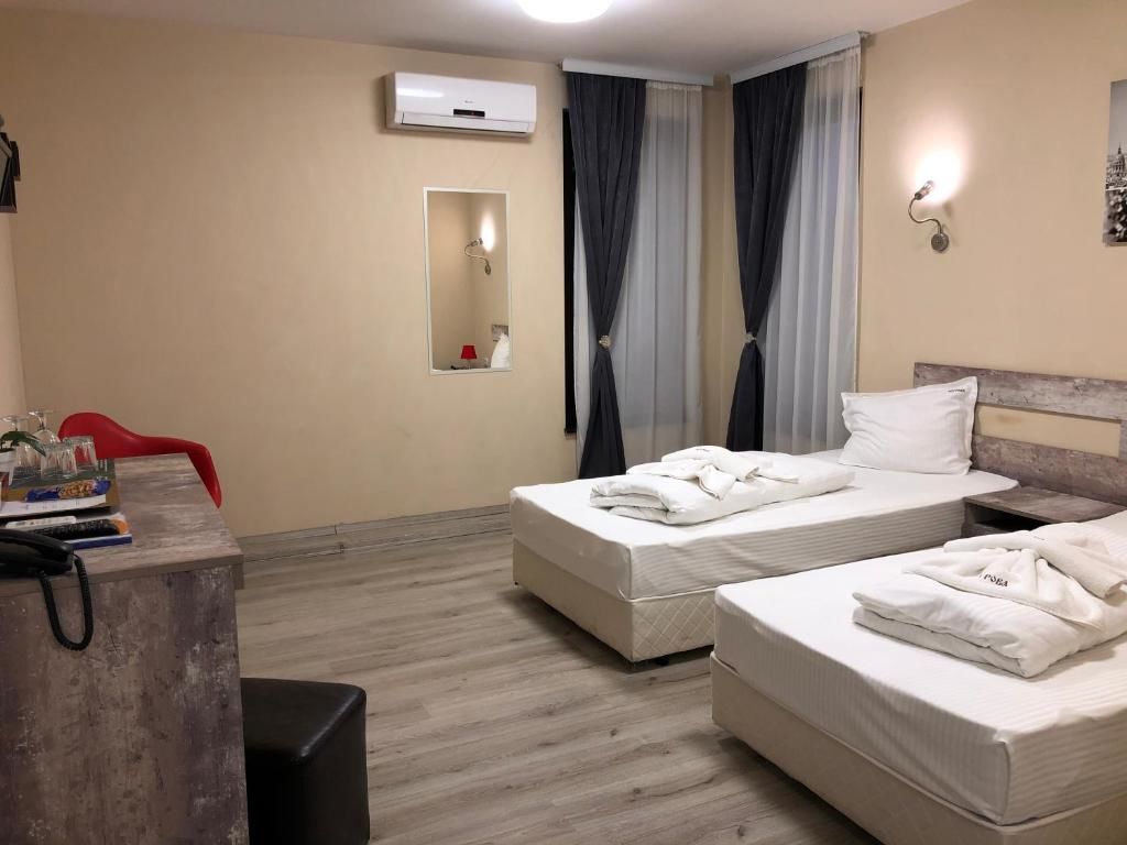 Отель Hotel Ostrova - Free Parking & WiFi Пловдив-51