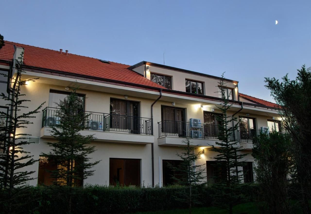 Отель Hotel Ostrova - Free Parking & WiFi Пловдив-9