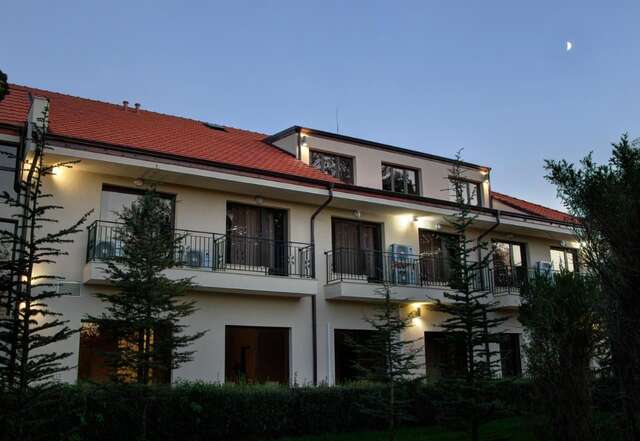 Отель Hotel Ostrova - Free Parking & WiFi Пловдив-8