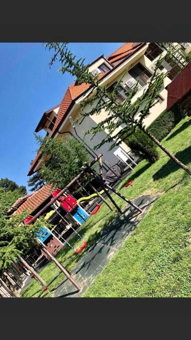 Отель Hotel Ostrova - Free Parking & WiFi Пловдив-11